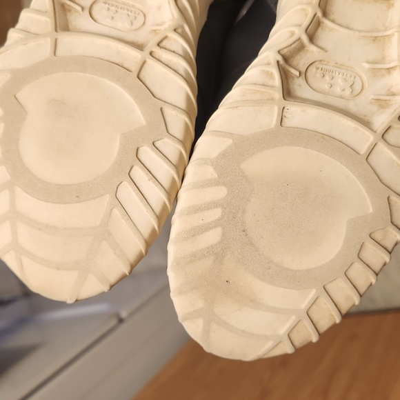 Moncler Emilia Active Shoes - Picture 12 of 13